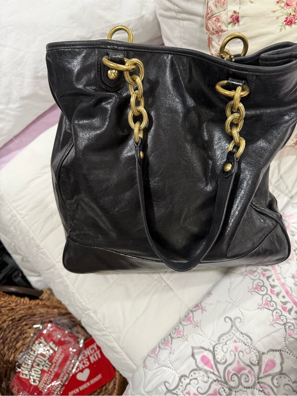 Classic Black Leather Shoulder Bag with Gold Hardware - Picture 7 of 9